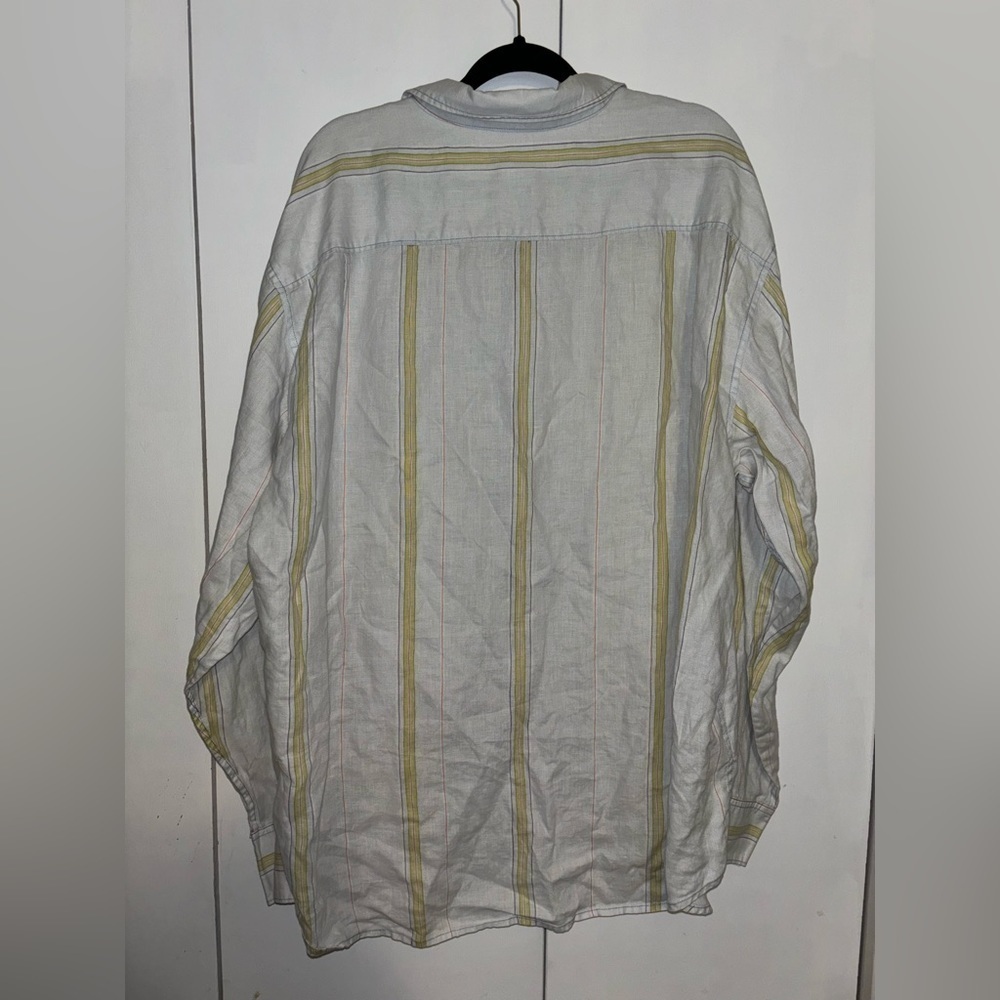 Tommy Bahama button up long sleeve shirt 100% linen - Picture 2 of 6